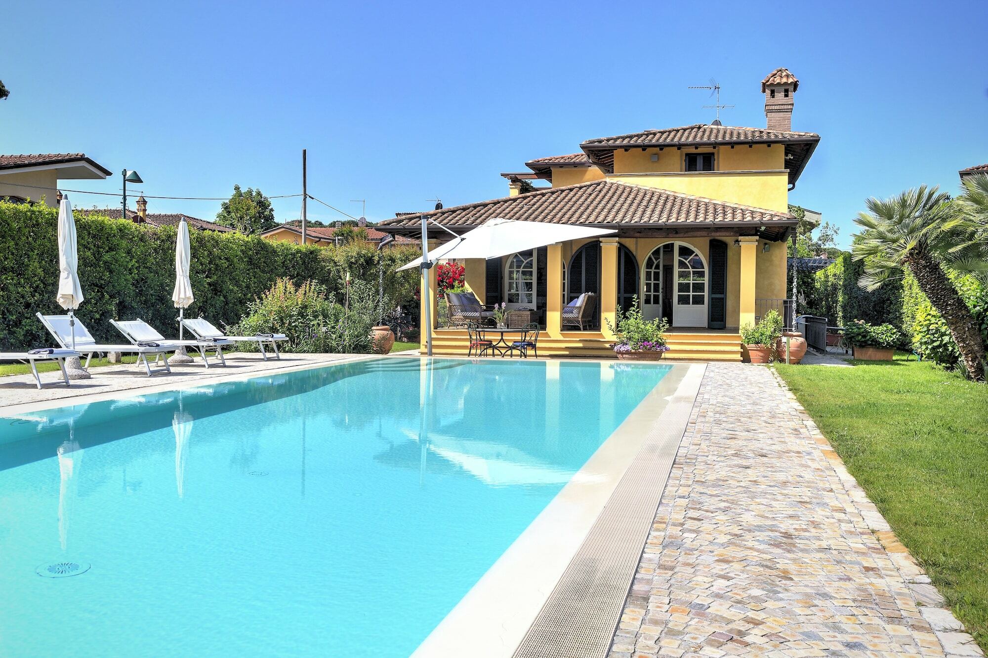 Relais Di Alice- Adults Only Bed & Breakfast Forte dei Marmi Exterior photo